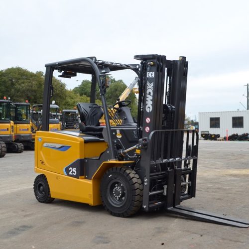 xe nang dien ngoi lai 2.5 tan 8